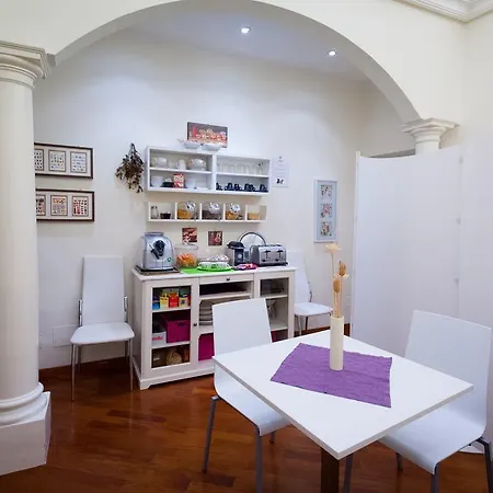 Apartment Maribell Guest House